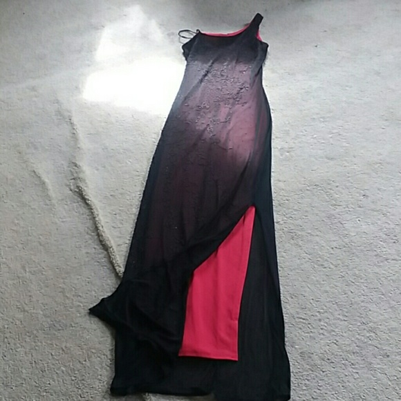 💋❤❤sale❤❤♦️Gorgeous♦️ red and black beaded dress - Picture 6 of 8